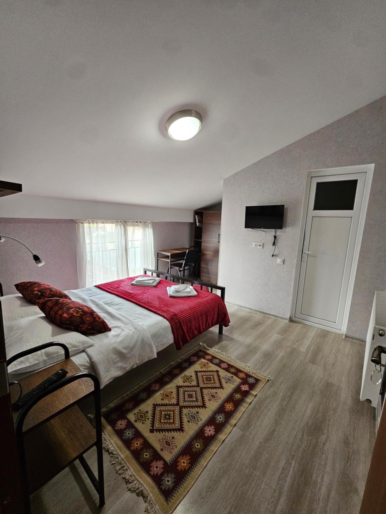Hotel Tradicia Tbilisi Exterior photo
